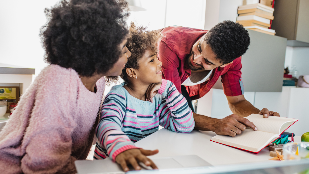The Difference between Authoritative and Authoritarian Parenting Styles and How They Affect Your Child’s Development